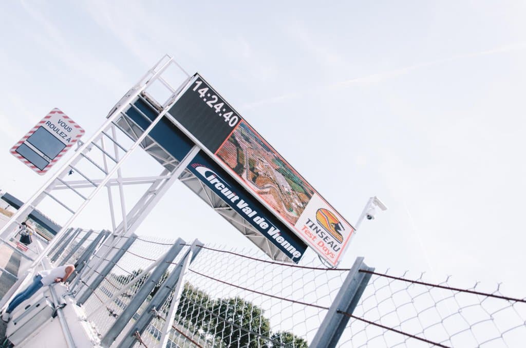 Location de supercars pour des baptêmes sensations