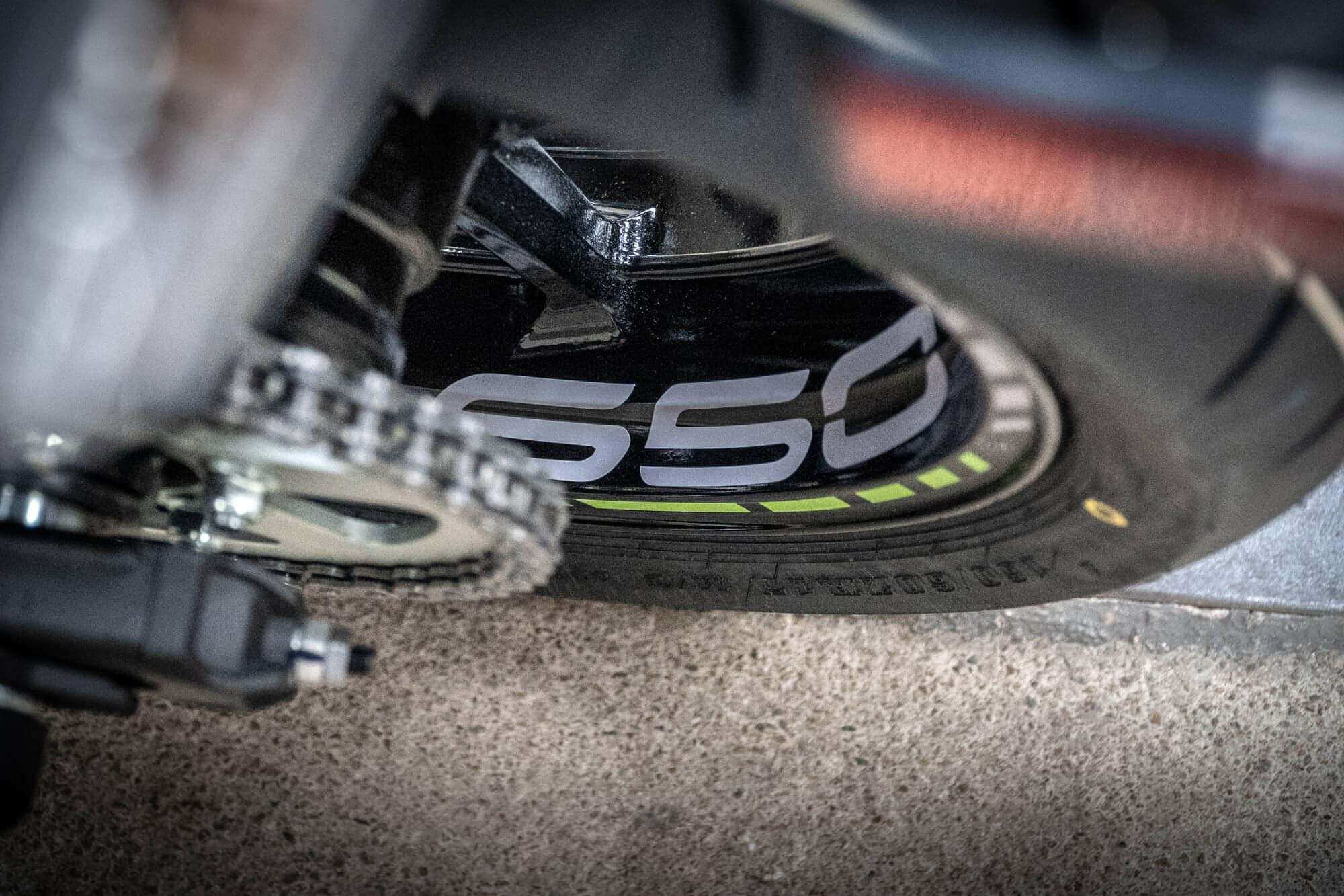 kit déco monster energy Kawasaki Z650 moto move limoges